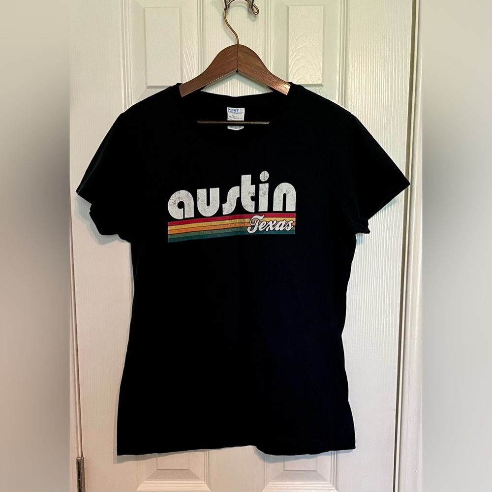Austin Texas Graphic T-shirt Women’s Size Medium‎